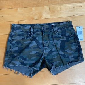 Blanknyc camo shorts